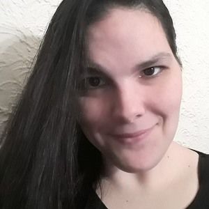 Meet your Posher, Stacy